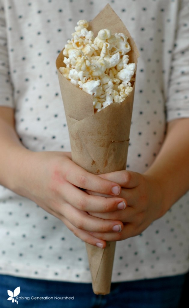 A fun and festive list of recipes to help you throw the best Halloween party! Some of our favorites are bloody red velvet poached pears, bourbon butterbeer, witchy caramel apples, oreo mummy pops, and halloween pizza potato skins!